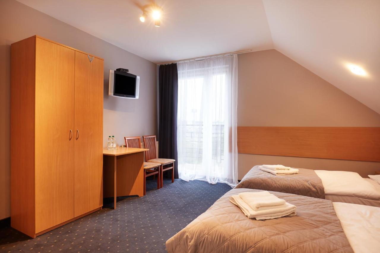 Hotel Wena Кельце Экстерьер фото