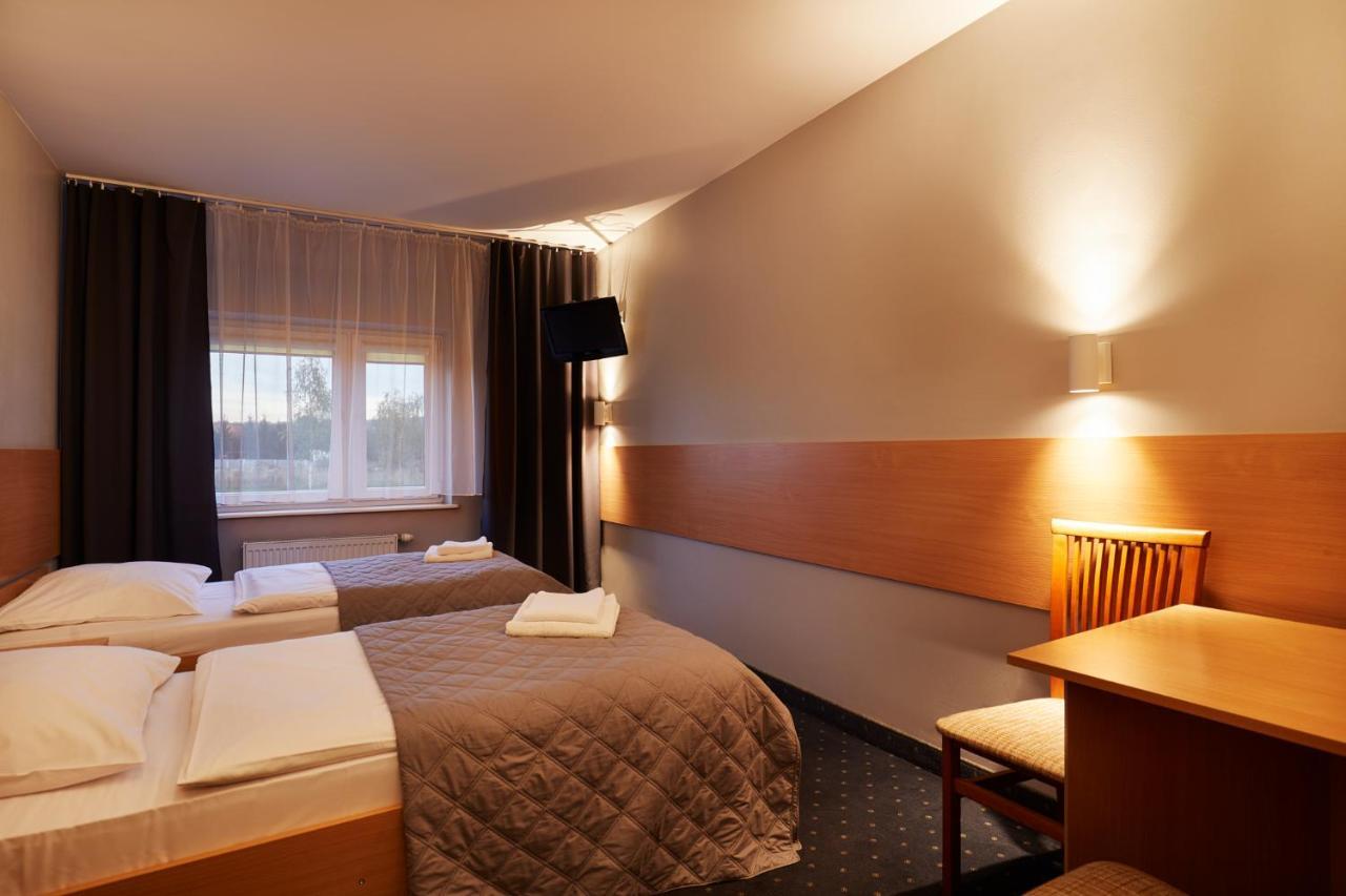 Hotel Wena Кельце Экстерьер фото