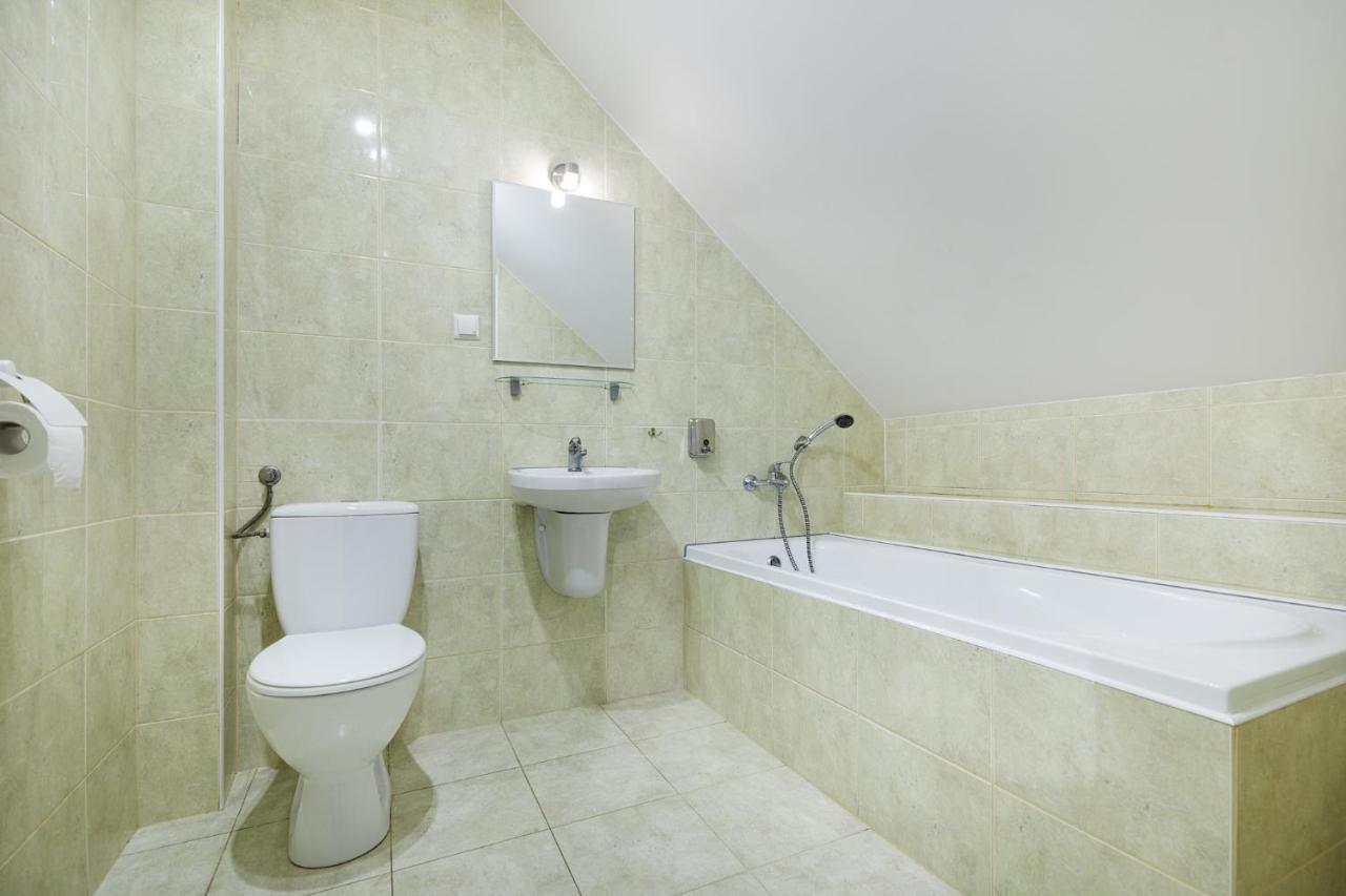 Hotel Wena Кельце Экстерьер фото