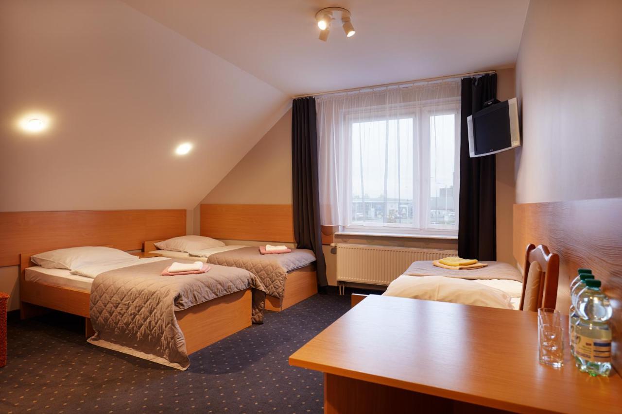 Hotel Wena Кельце Экстерьер фото
