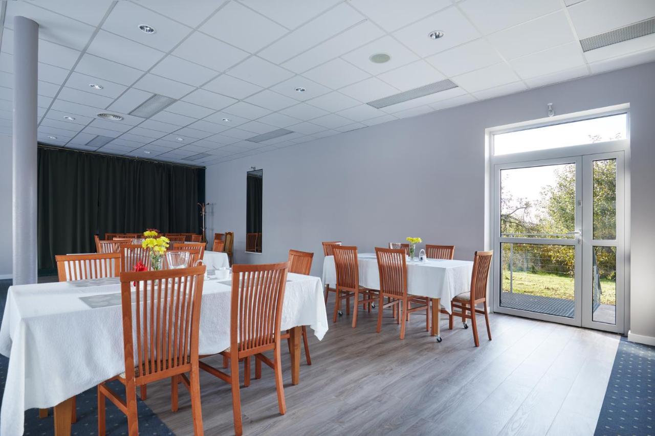 Hotel Wena Кельце Экстерьер фото