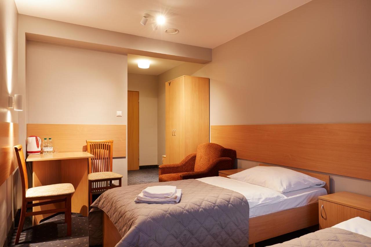 Hotel Wena Кельце Экстерьер фото