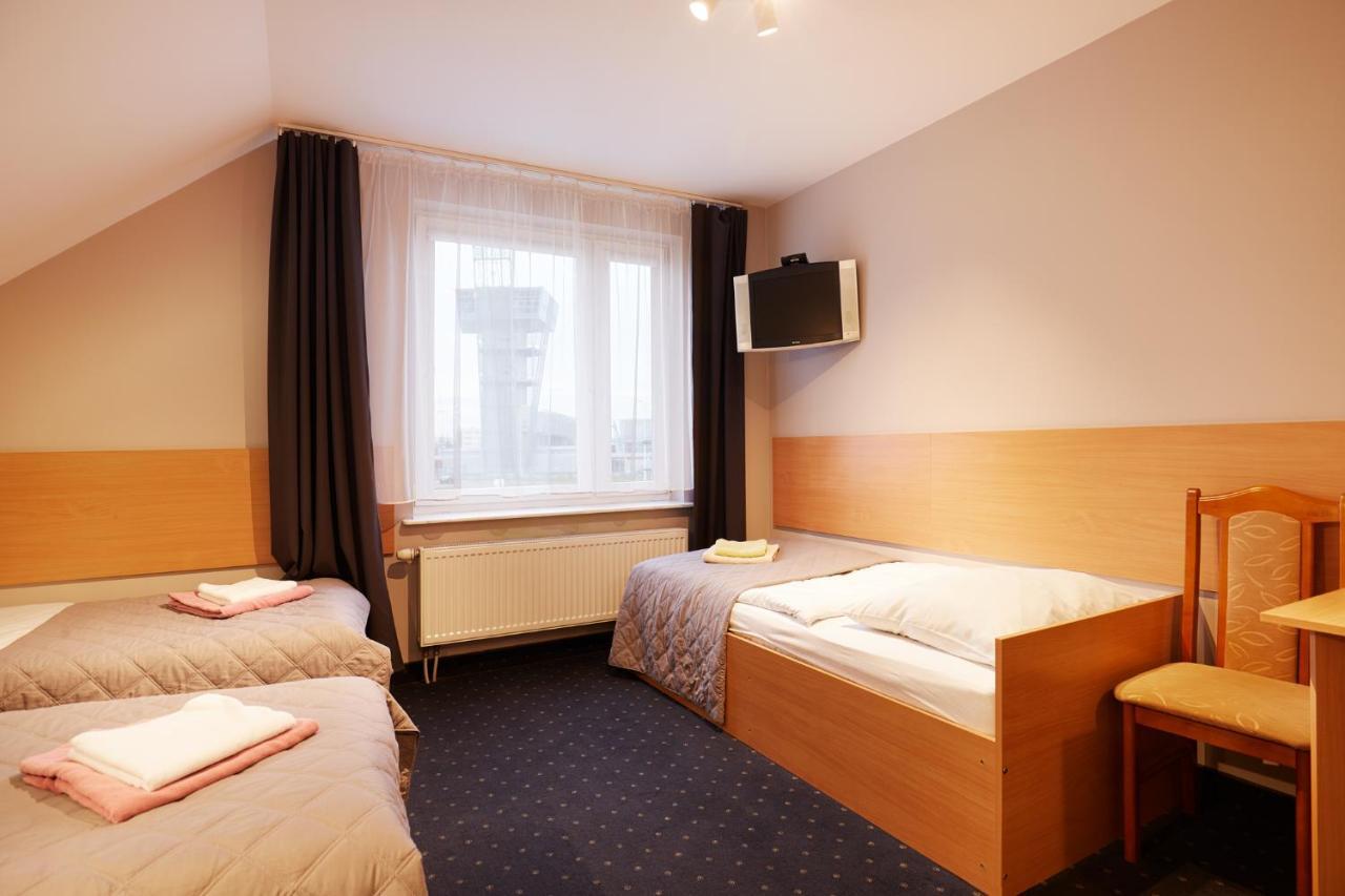 Hotel Wena Кельце Экстерьер фото